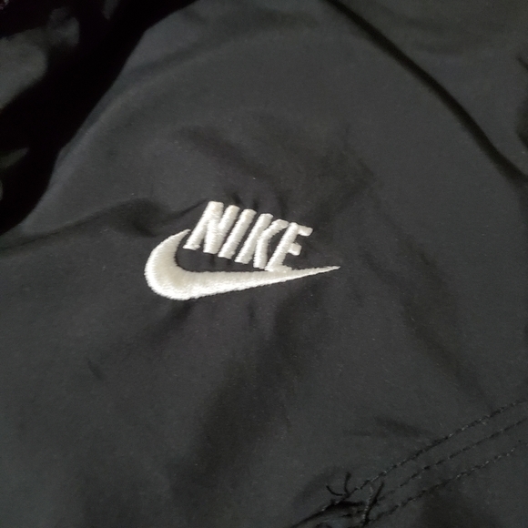 Nike Black Windbreaker Jacket (M 8-10) - Picture 2 of 4